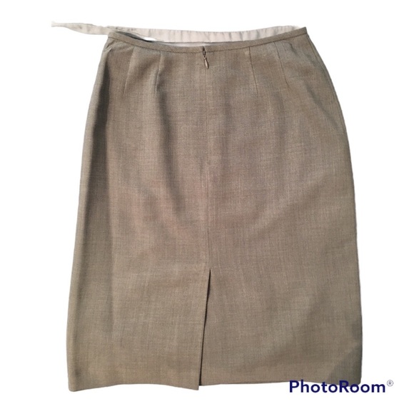 Kasper ASL Petite Grey Suit in 2P - Picture 12 of 12